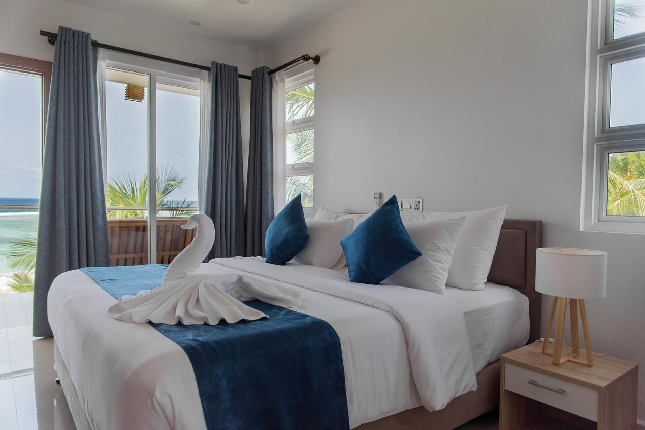 Hotel Reef Edge Thulusdhoo, Maldives Extérieur photo